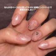 かのん おにゅーなネイル🥀 Club Melty