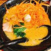 あや　目が離せないボディライン 行ってきたよ✌️🍜 今ドキ マットMAX