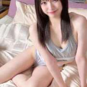 愛洲あいか 我慢できる？？？😖 ウルトラホワイト