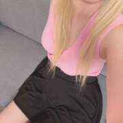 メイ 初出勤 Respect