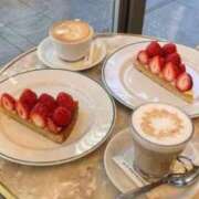 岩城すず 【月曜の朝】 月の真珠-新宿-