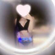 つきな いるよー🍒ྀི The White