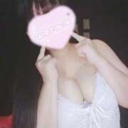 りあ にゃん🐱 白い巨乳