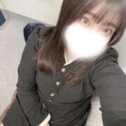 あゆむ 明日出勤🎀 白いぽっちゃりさん五反田店