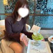 みち シャインマスカットパフェ🍇 町田人妻城