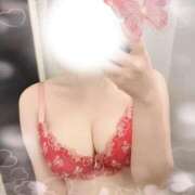 ゆう 今日も🩷 GlamourGlamour (グラマーグラマー)