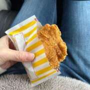 あかね⭐︎電撃移籍 🍗🧀 FROZEN(フローズン)