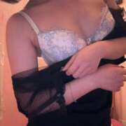 りな お知らせ???? 逢って30秒で即尺