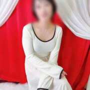 鷹宮りょう 少しだけ深い話してます🎤✨ 知ってもらえたら嬉しいです💞 人妻ジャンキー