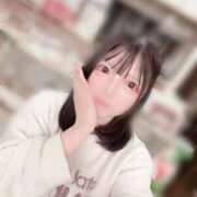 ゆに ♡明日出勤です♡ The White