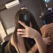 ななせ 明日ぎゅってしてくれる人？ The White