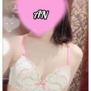 あん エロいことしよ？ 痴女の悪戯～ド淫乱な人妻専門店～