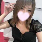 ぱぴこ はじめまして！🍨 The White