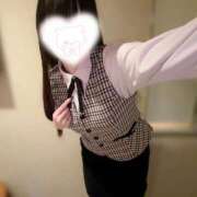 みる ありがとう🤍 新宿・本格コスプレ美人秘書オフィスイメクラ「秘書課女子」