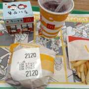 ヒメ日記 2026/05/27 12:20 投稿 ひなの マダムの品格