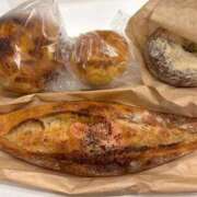 とわこ パン買えた🤗 梅田アバンチュール