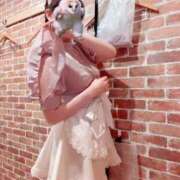 目黒　ゆき なんか袖が二重トラップになってて着るのむずかったよ🥲まだまだメイドの修行がたりないみたい🥲 メイドin横浜（横浜ハレ系）