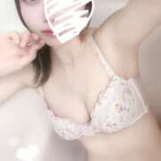 ひより 画面越しに… 池袋添い寝女子