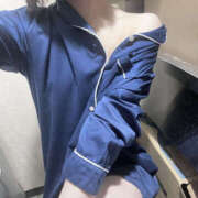 なぎさ ☺️ 彼女の部屋本店