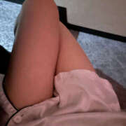 なぎさ 😁 彼女の部屋本店