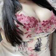 みみ 出勤です🦖🦖 ぽっちゃり巨乳素人専門店ぷにめろ八王子店