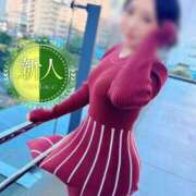 雨宮れん ちょっと雰囲気変えてみました✨ いつもと違う感じ、どうですか？🥺💗 人妻ジャンキー