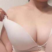 中野 かおり 本日💖 夜這い専門 発情する奥様たち梅田店