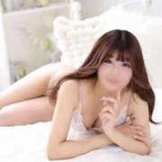 うる 明日初出勤𓂃🎀𓈒𓏸 The White