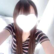 ゆりあ 3時までっ🌙 ホワイトベル