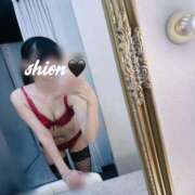 しおん お礼🖤シオンの奴隷くん マイクロビキニSPA TOKYO