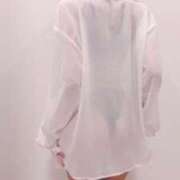 りお 本日出勤します🌼 フォーシーズン