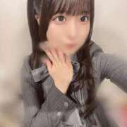 ゆの まってるね🥲💕 水色りぼん