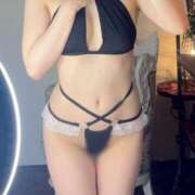 みなも★天使な笑顔の美乳美女★ 抱かれる準備 Bell～S級美女お姉様・人妻デリヘル～