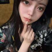 ちひな 思わず見とれちゃうぷるぷる唇で 極楽城(ゴクラクジョウ)