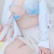 りん 出勤しました♡ E+アイドルスクール池袋店