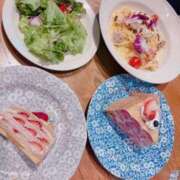 みみい おはよん(๑′ᴗ‵๑) The White