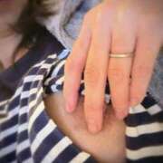 ゆいか 溜まってるミルクを。。。 未亡人