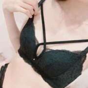 あかね 昨日のお礼です🤍そして15時から出勤します…🌙 マネLOVE