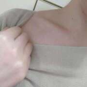 えな 出勤のお知らせ 夜這専門発情する奥様たち 谷九店