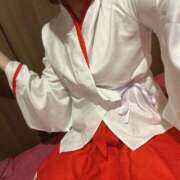 ろあ 巫女さんで待ってます^_^ バイオレンス