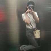 すず 明日は何しようかな〜🤭🤍 ピンクコレクション大阪