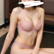 ヒメ日記 2026/08/08 01:19 投稿 松岡はな 断りきれない美人マッサージ嬢たち