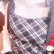 小鳥遊りり います！♡ 夜這い＆イメクラ 妄想する女学生たち 難波校