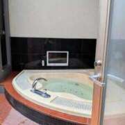 ヒメ日記 2025/10/28 23:53 投稿 こはる 逢って30秒で即尺