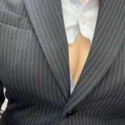 葉山　つむぎ 遅くなりました💦 OLピンクコレクション