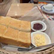 ひびき モーニング🍞 ぽっちゃり巨乳素人専門店ぷにめろ八王子店