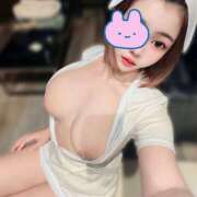 メイ★18才美少女日本初新人 今日はメイと❤️🧸😘 K club KNOCK