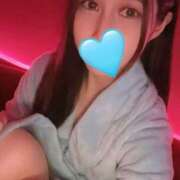 りょう ニキビが、、、🙄🥲 PINK ROOM（ピンクルーム）