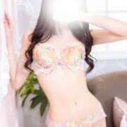 りりぃ りりぃです🤍 SEXIS-セクシーズ-