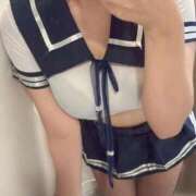 りあ(反則級のロリ) 今日もお疲れさま🌙 学園天国